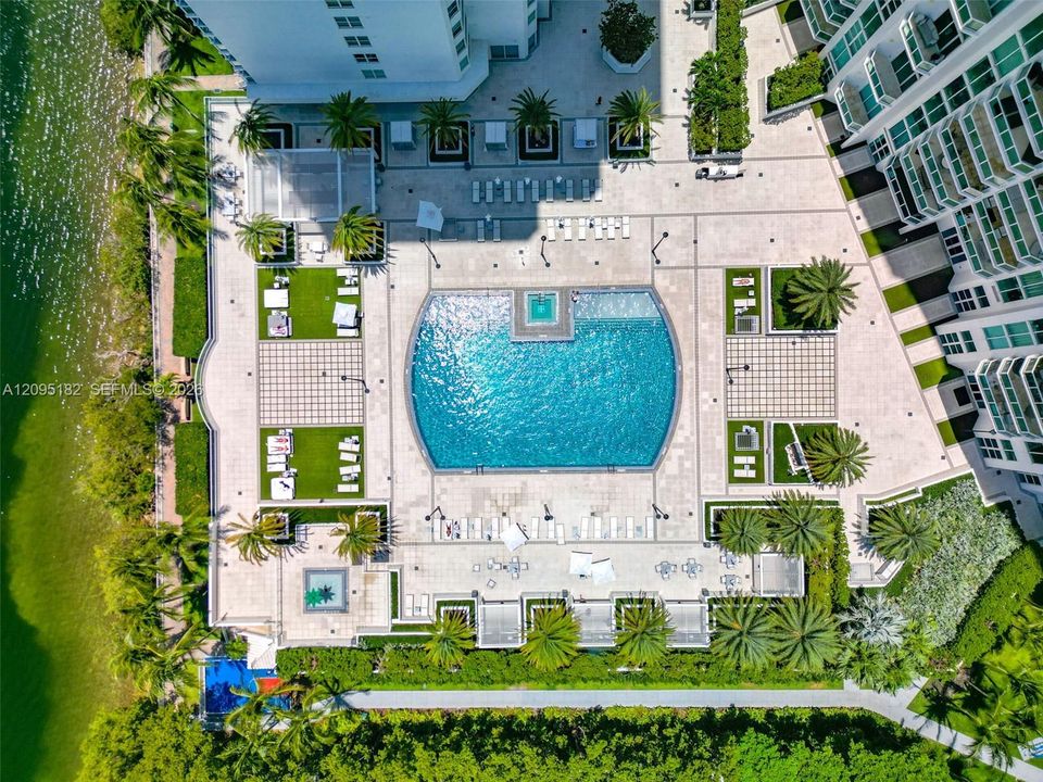 En Venta: $3,495,000 (4 camas, 4 baños, 3533 Pies cuadrados)