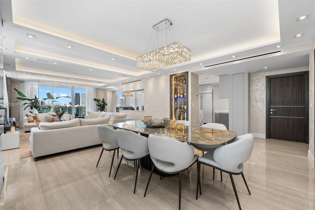 En Venta: $3,495,000 (4 camas, 4 baños, 3533 Pies cuadrados)