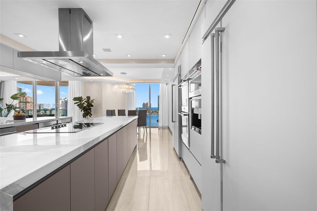 En Venta: $3,495,000 (4 camas, 4 baños, 3533 Pies cuadrados)