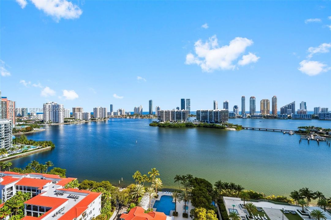 En Venta: $3,495,000 (4 camas, 4 baños, 3533 Pies cuadrados)