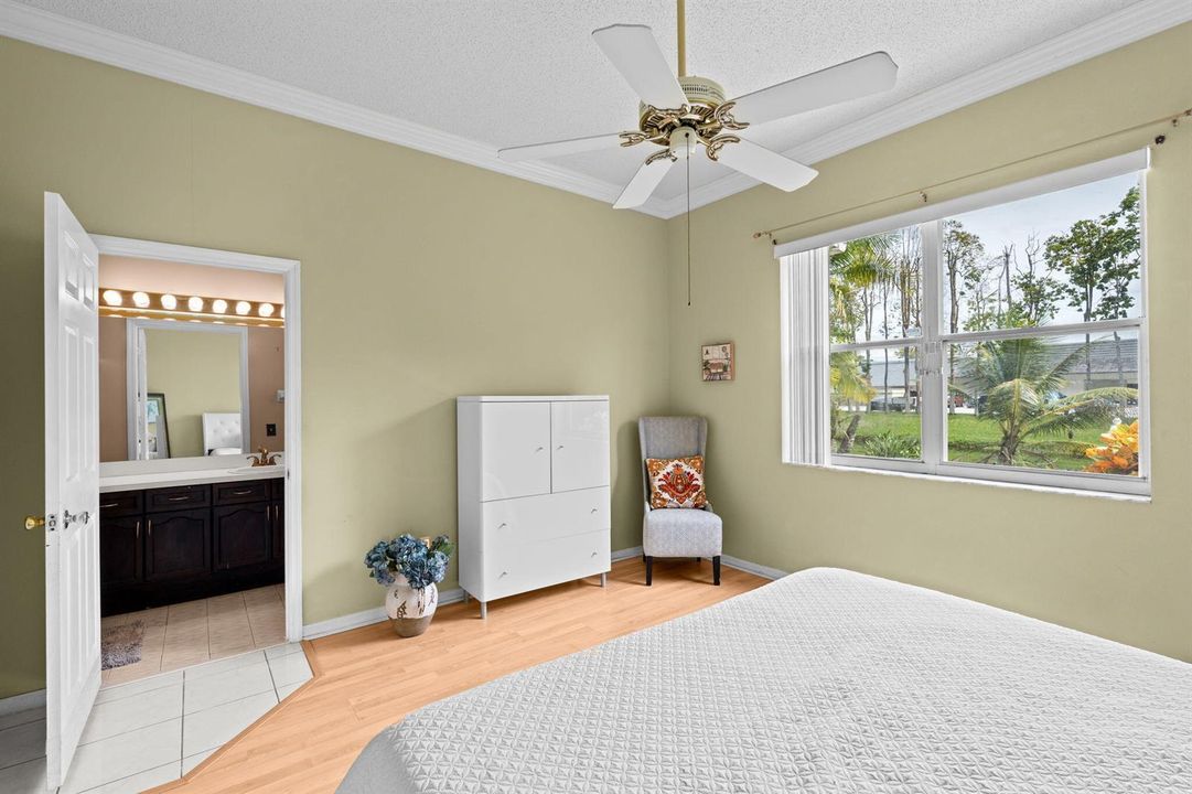 23-web-or-mls-A7409049