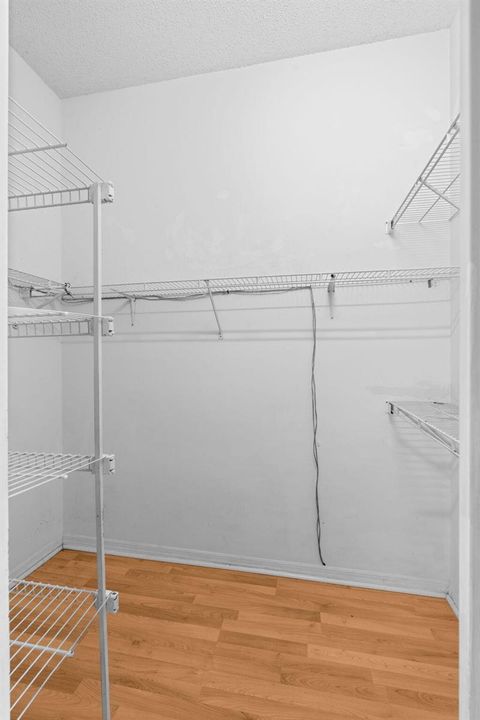 26-web-or-mls-A7409040