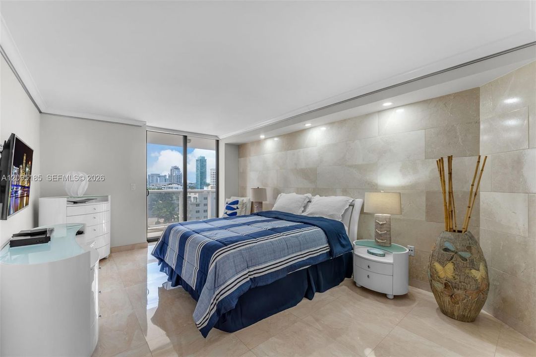 For Rent: $3,850 (2 beds, 2 baths, 1503 Square Feet)
