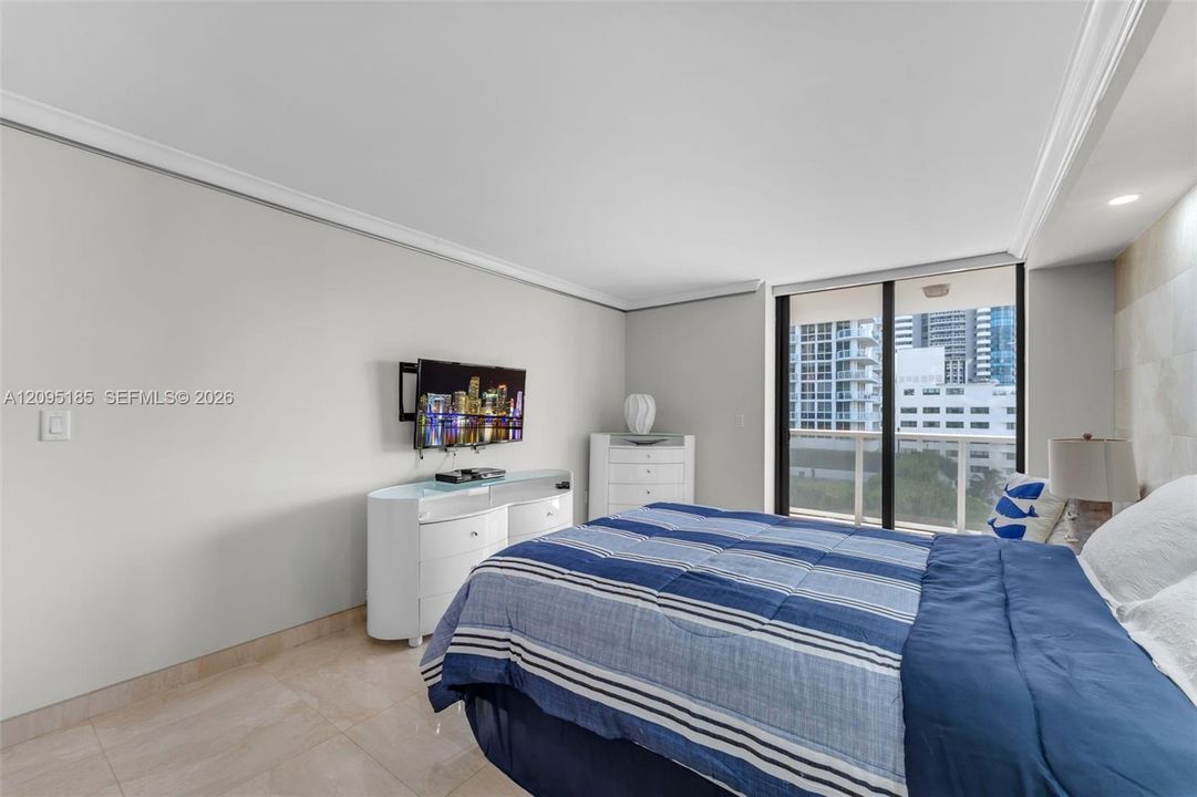 For Rent: $3,850 (2 beds, 2 baths, 1503 Square Feet)