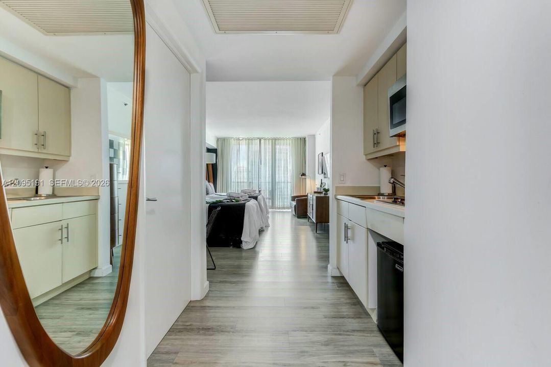 En Venta: $449,000 (0 camas, 1 baños, 397 Pies cuadrados)