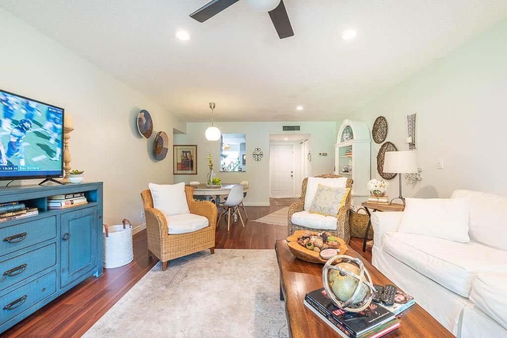 20230917-6550 S Oriole Blvd 202-0046