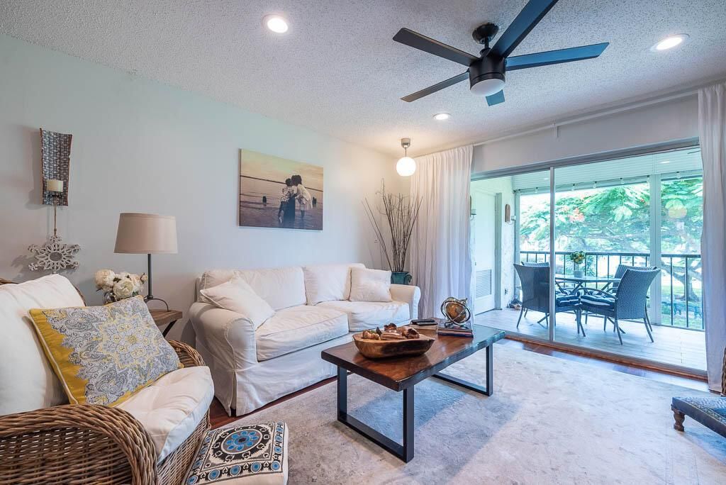 20230917-6550 S Oriole Blvd 202-0049