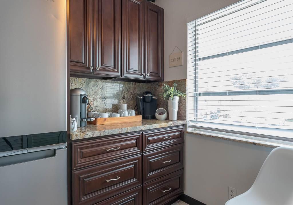 20230917-6550 S Oriole Blvd 202-0027