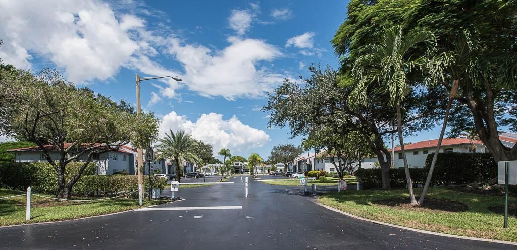 20230917-6550 S Oriole Blvd 202-0001
