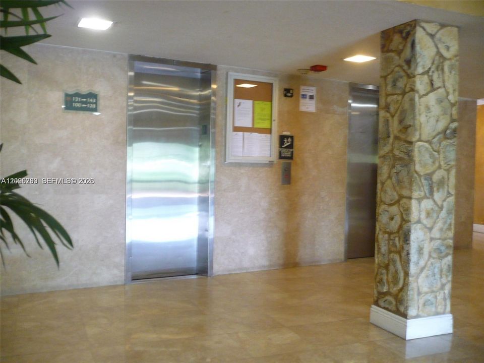 For Rent: $1,750 (1 beds, 1 baths, 714 Square Feet)
