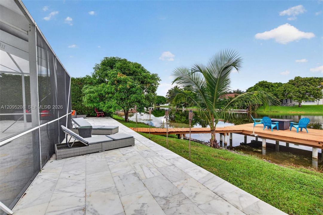 For Sale: $895,000 (4 beds, 2 baths, 2392 Square Feet)