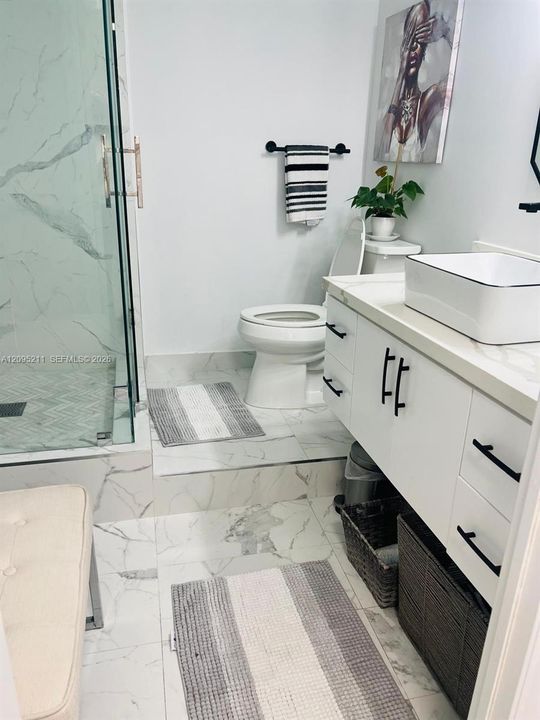 2nd Bathroom