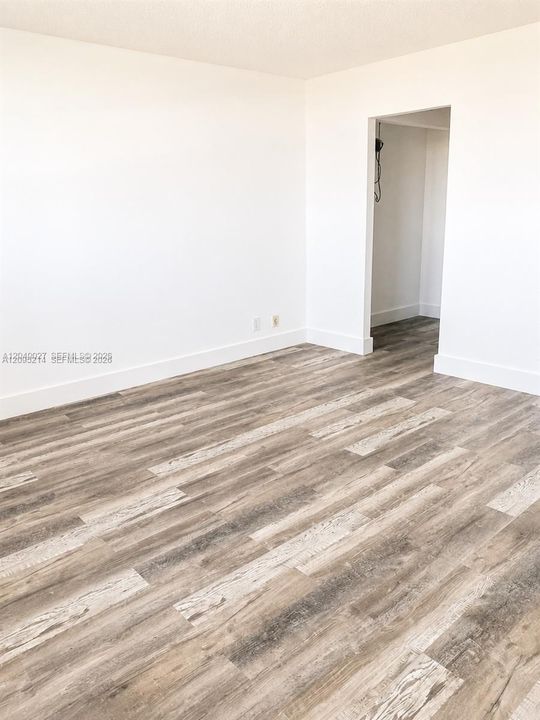 В аренду: $1,985 (2 спален, 2 ванн, 1260 Квадратных фут)