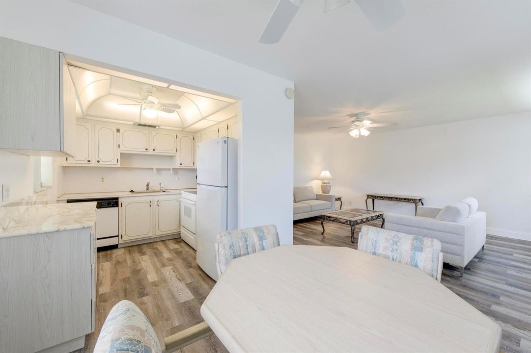 Dining/Kitchen