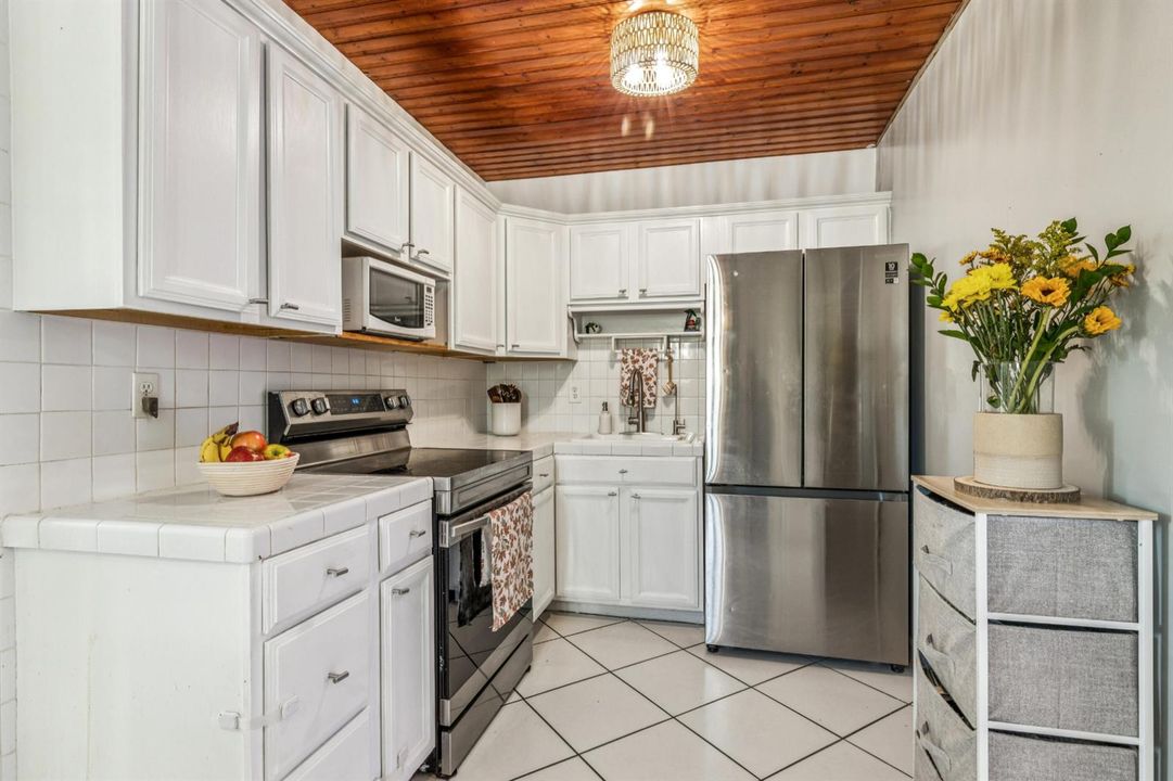 55_Davis_Rd_012