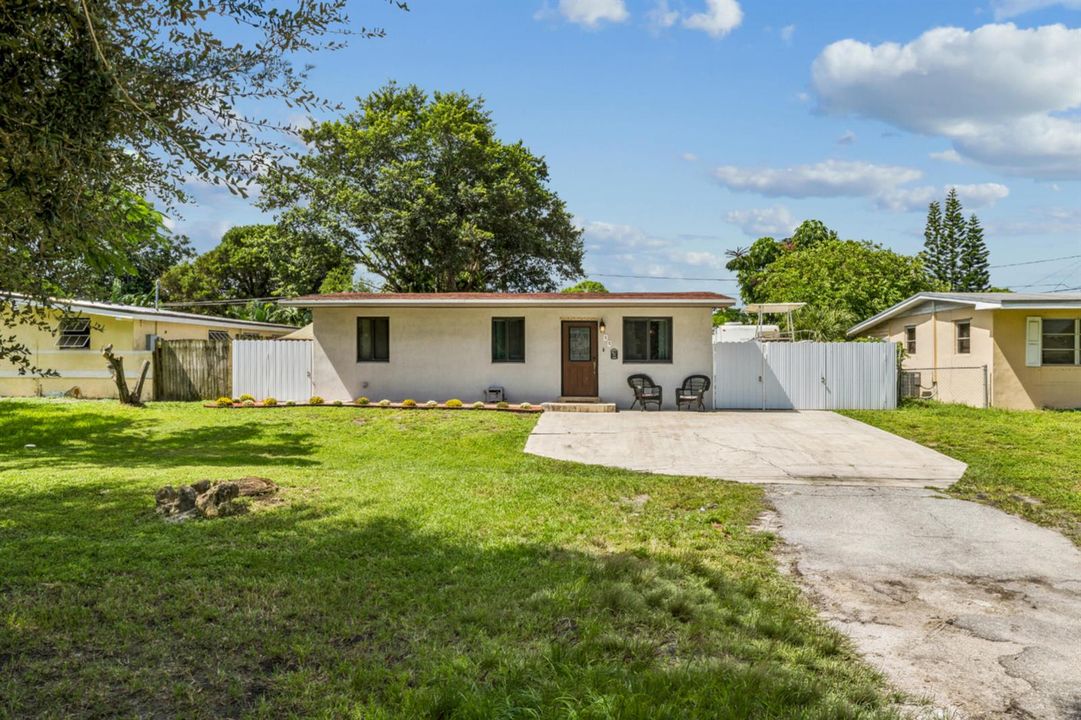 55_Davis_Rd_005