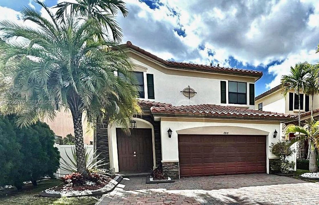 For Sale: $819,000 (4 beds, 3 baths, 2402 Square Feet)