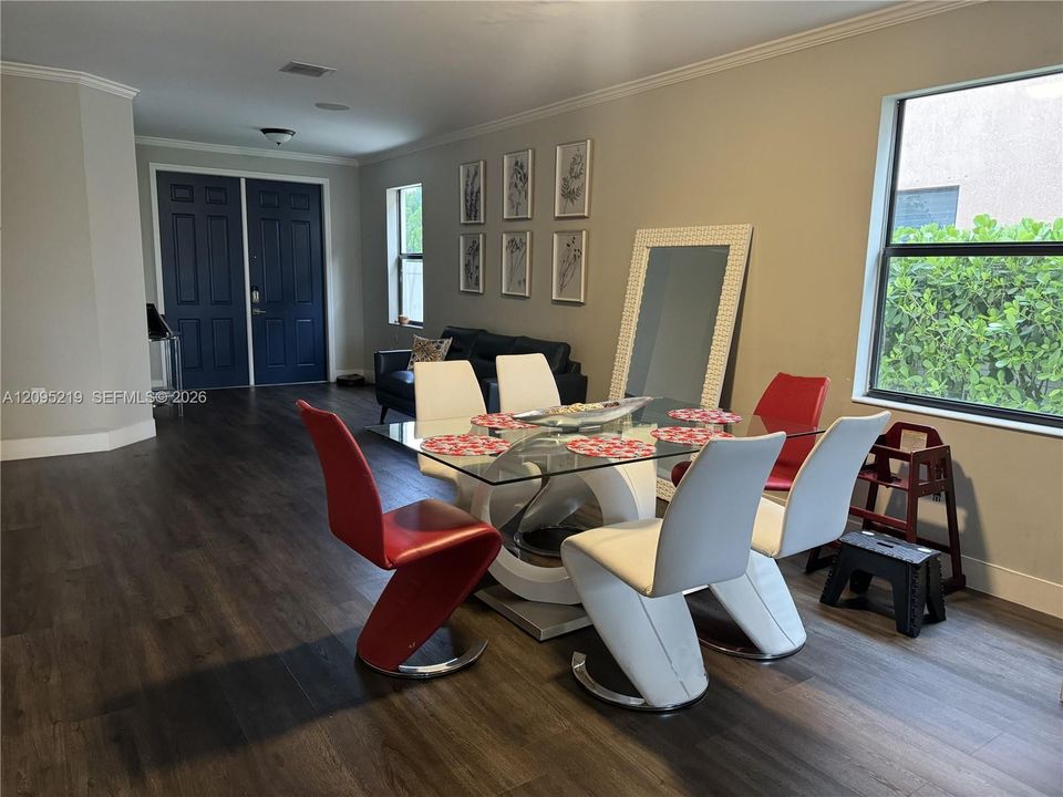 For Sale: $819,000 (4 beds, 3 baths, 2402 Square Feet)