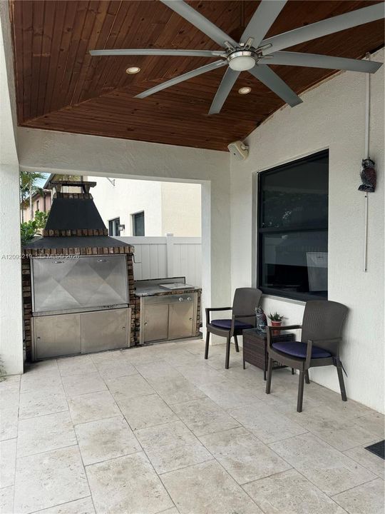 For Sale: $819,000 (4 beds, 3 baths, 2402 Square Feet)