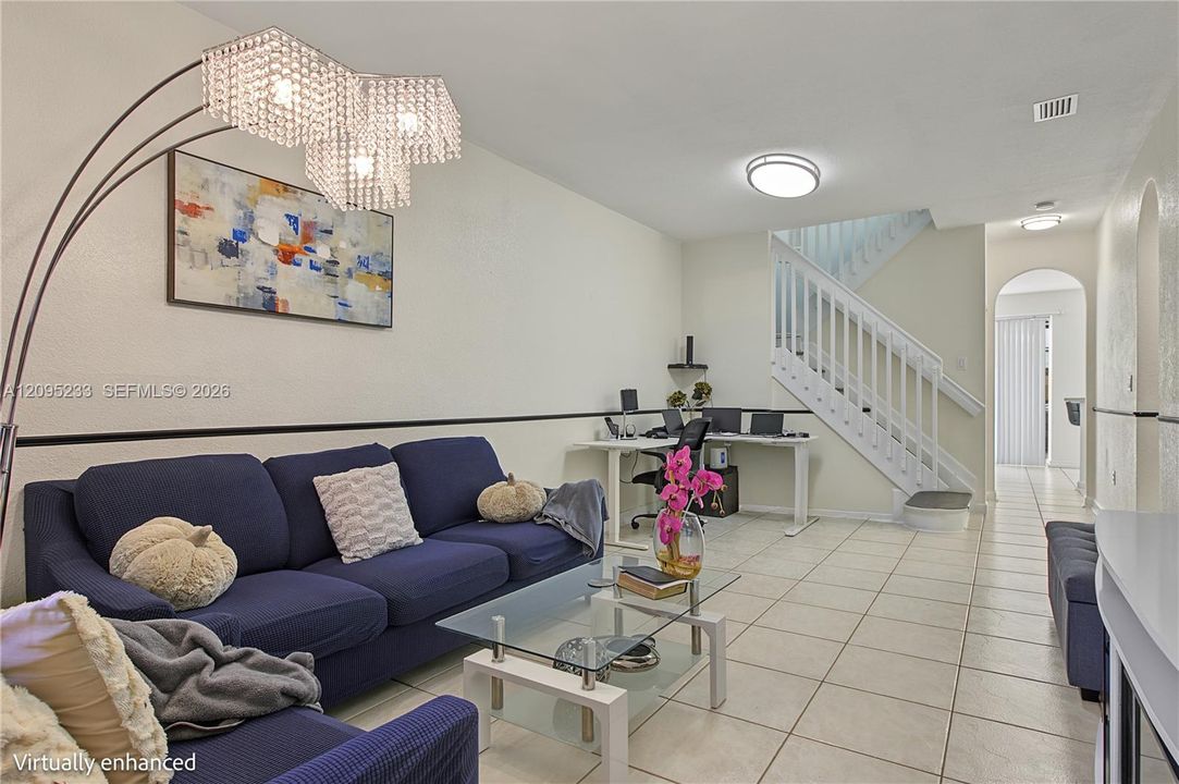 En Venta: $625,000 (4 camas, 3 baños, 1808 Pies cuadrados)