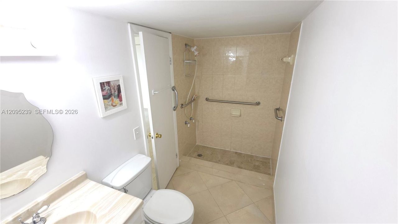 В аренду: $2,250 (2 спален, 2 ванн, 898 Квадратных фут)