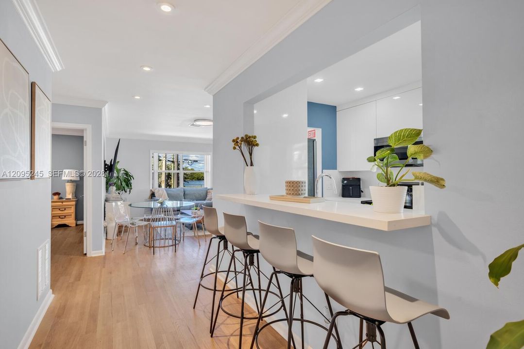 For Sale: $1,450,000 (3 beds, 2 baths, 1092 Square Feet)
