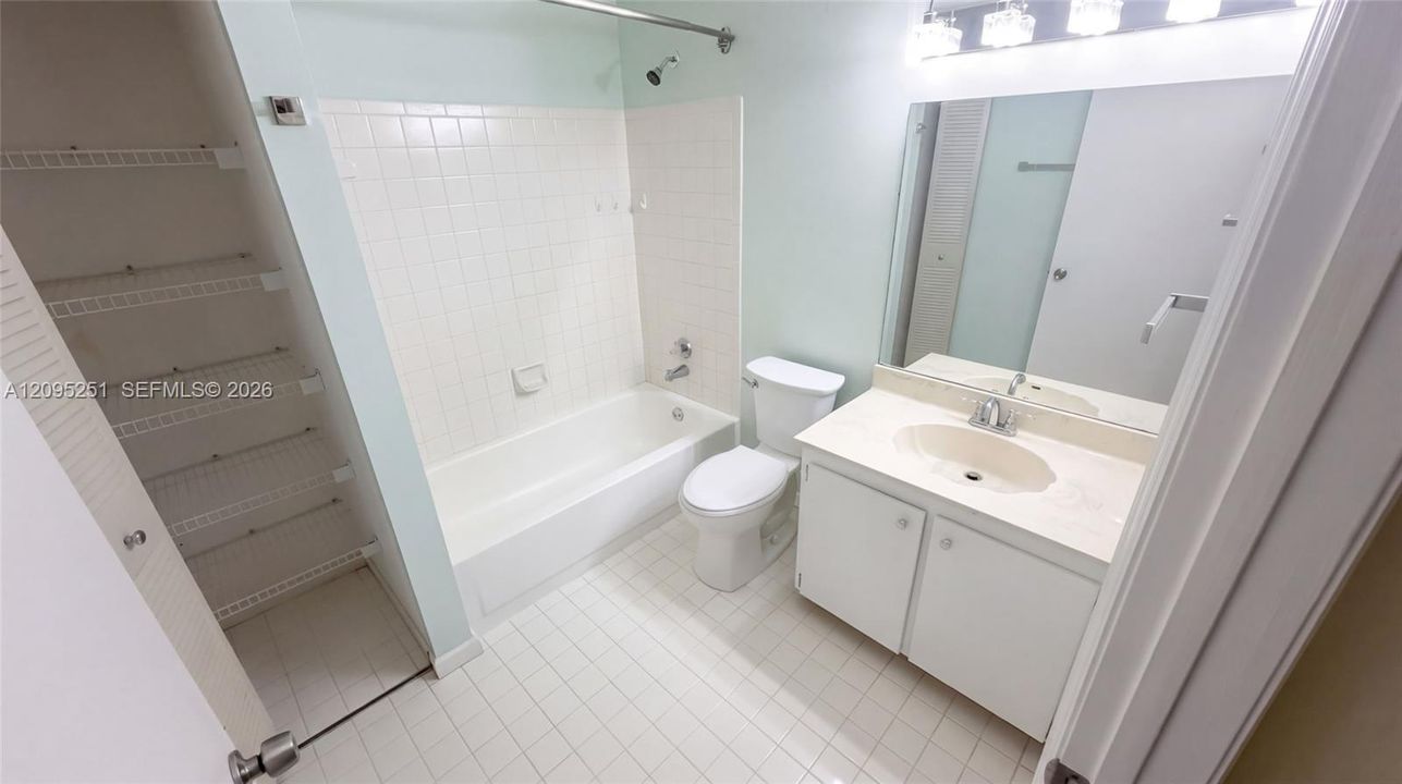 For Sale: $470,000 (3 beds, 2 baths, 1801 Square Feet)