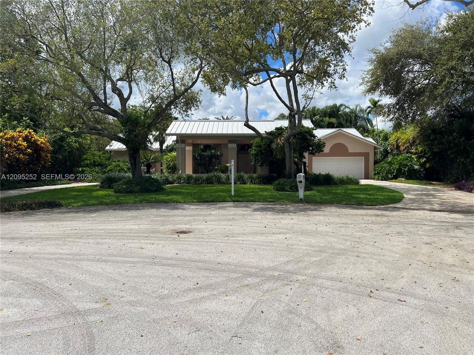 For Sale: $1,595,000 (4 beds, 3 baths, 3570 Square Feet)