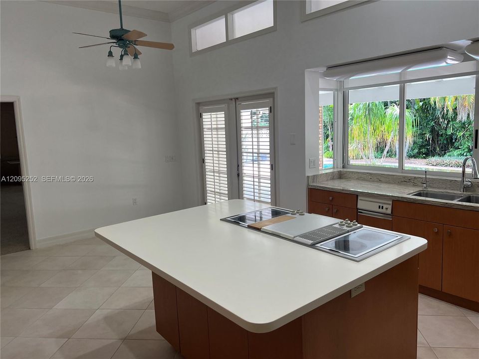 For Sale: $1,595,000 (4 beds, 3 baths, 3570 Square Feet)