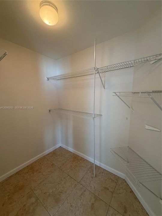 出租: $2,650 (2 贝兹, 2 浴室, 1156 平方英尺)