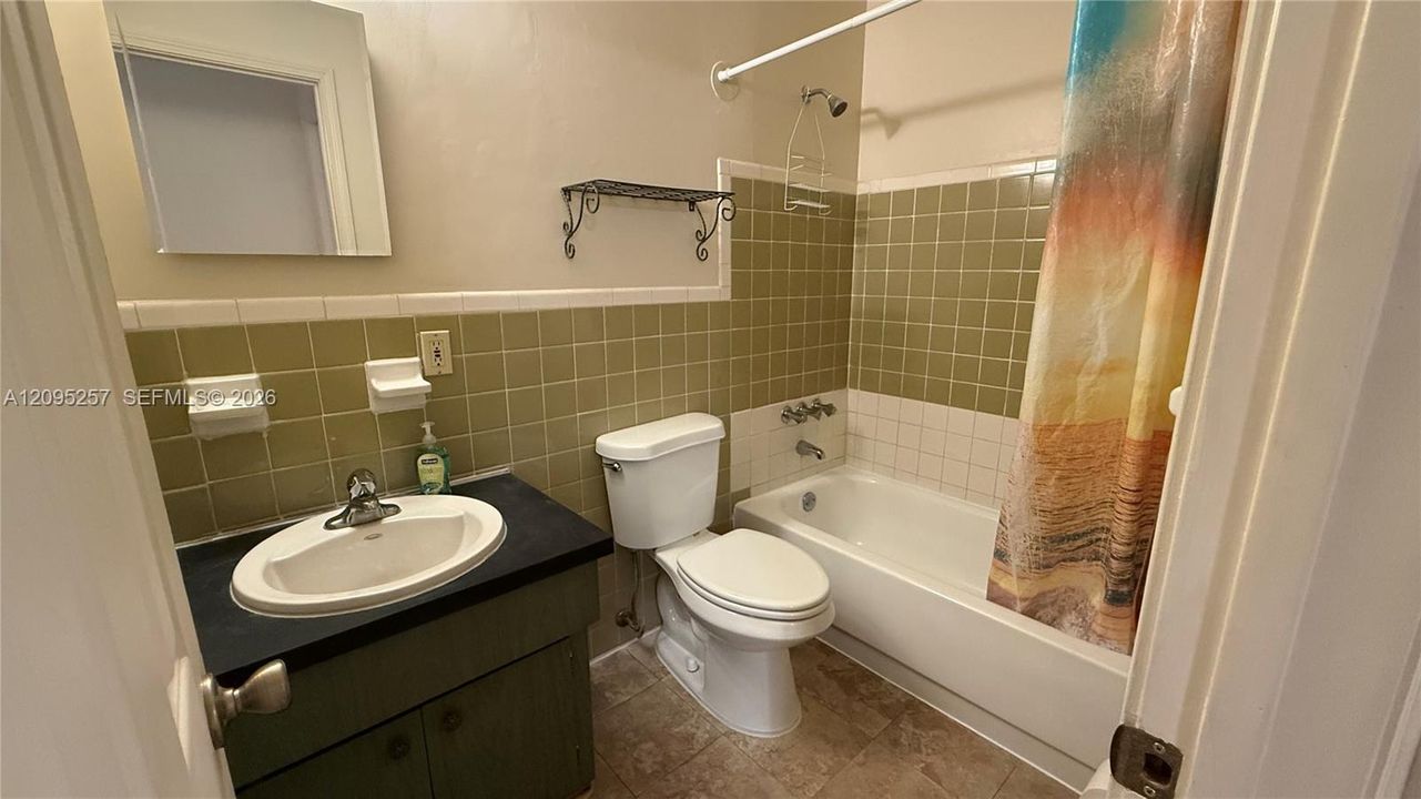 В аренду: $1,300 (1 спален, 1 ванн, 525 Квадратных фут)