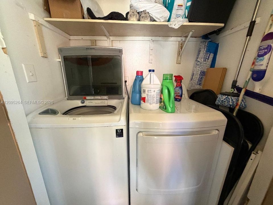For Rent: $1,800 (1 beds, 1 baths, 588 Square Feet)
