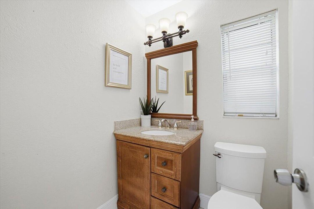 44-Guest Bathroom