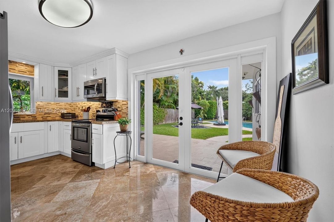 For Rent: $5,000 (2 beds, 1 baths, 1519 Square Feet)