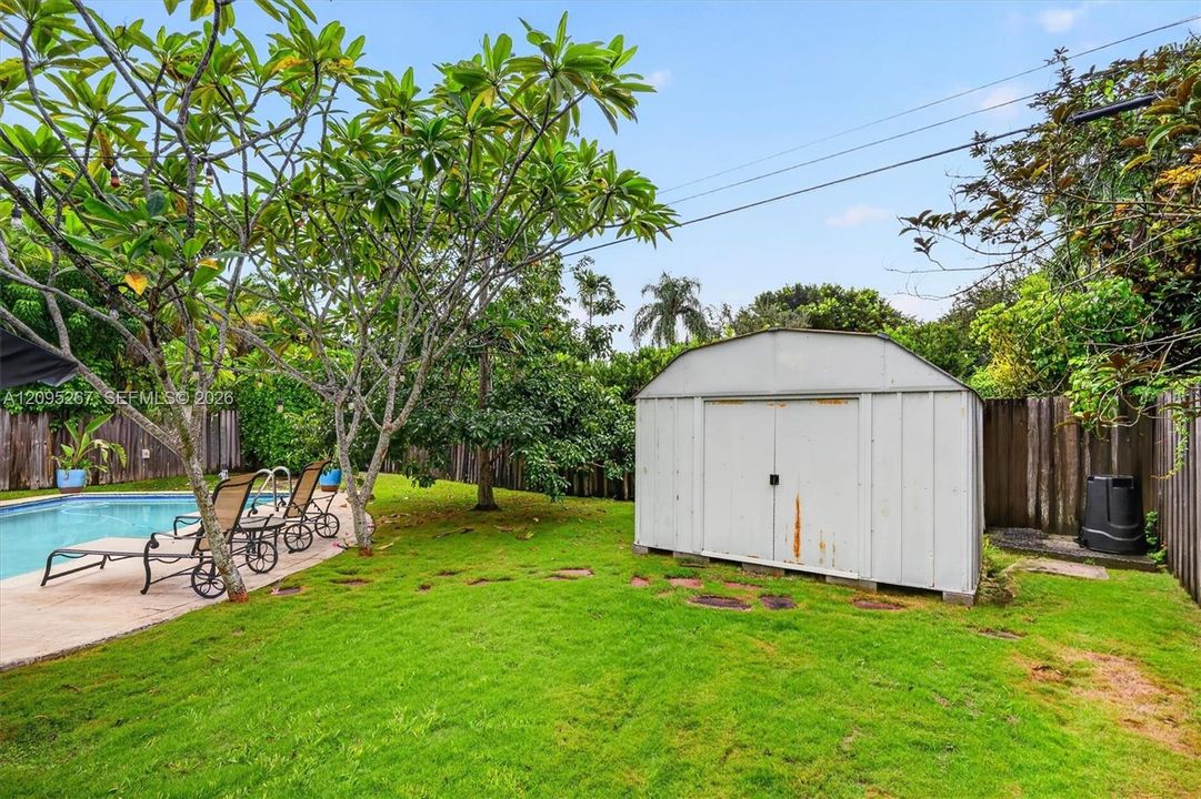 For Rent: $5,000 (2 beds, 1 baths, 1519 Square Feet)