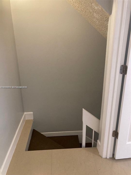 For Rent: $2,000 (1 beds, 1 baths, 624 Square Feet)