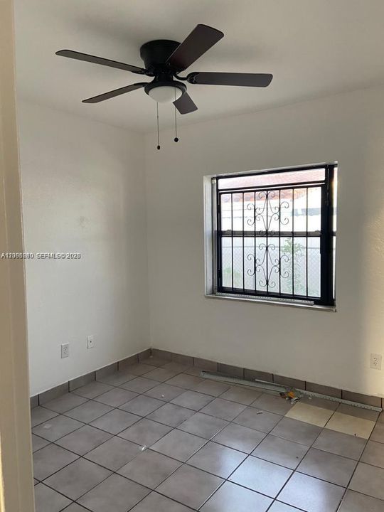 For Rent: $3,600 (4 beds, 2 baths, 1360 Square Feet)