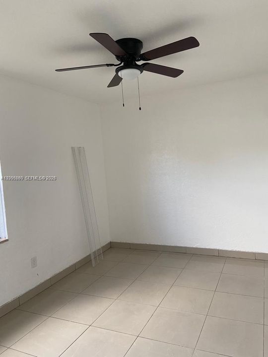 For Rent: $3,600 (4 beds, 2 baths, 1360 Square Feet)