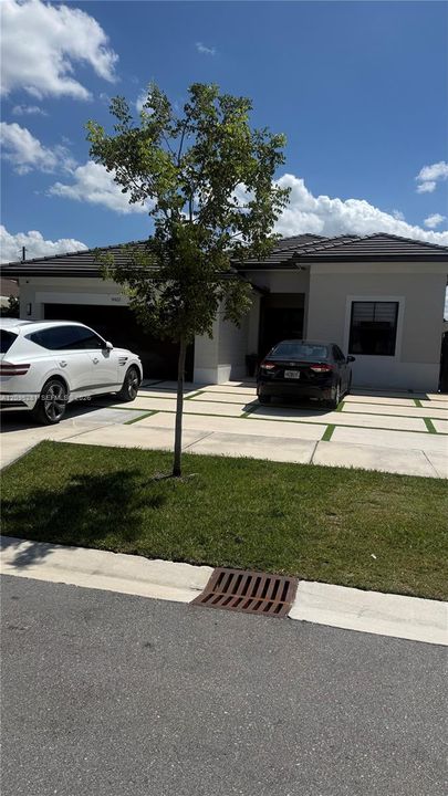 For Rent: $6,200 (4 beds, 4 baths, 2702 Square Feet)