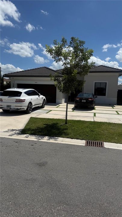 For Rent: $6,200 (4 beds, 4 baths, 2702 Square Feet)