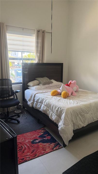 For Rent: $6,200 (4 beds, 4 baths, 2702 Square Feet)