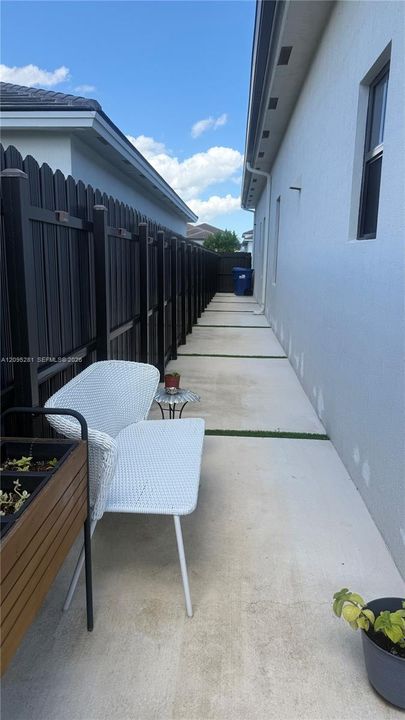 For Rent: $6,200 (4 beds, 4 baths, 2702 Square Feet)