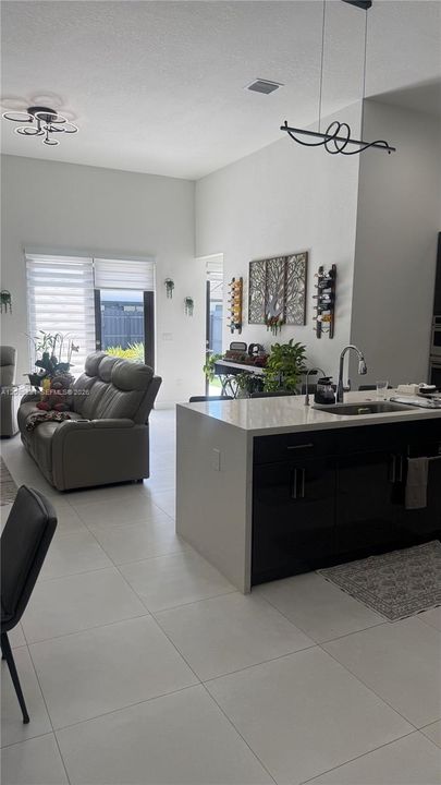 For Rent: $6,200 (4 beds, 4 baths, 2702 Square Feet)