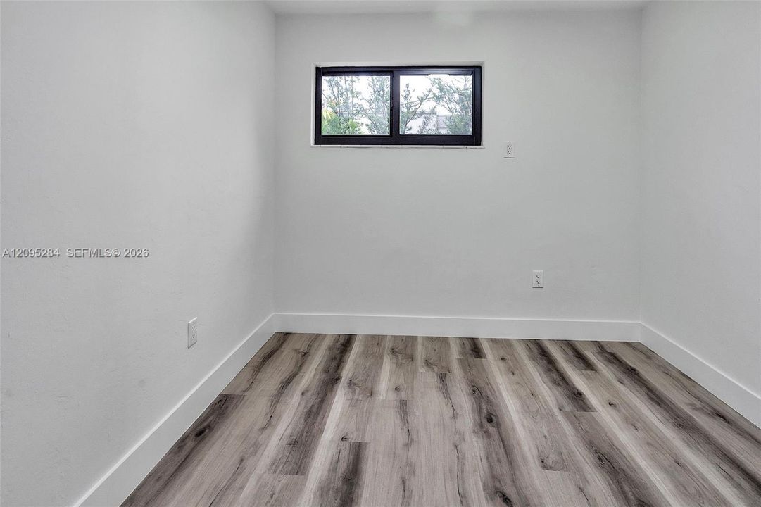 For Rent: $2,300 (2 beds, 1 baths, 675 Square Feet)