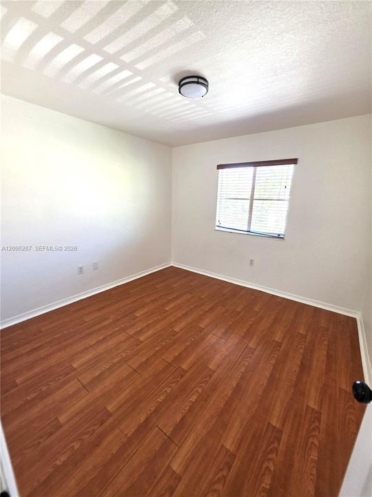 For Rent: $2,800 (3 beds, 2 baths, 1705 Square Feet)