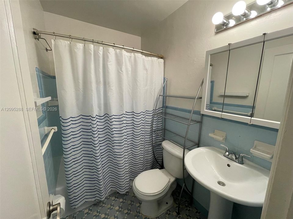 En Renta: $1,850 (1 camas, 1 baños, 11437 Pies cuadrados)