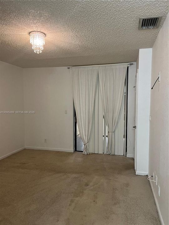 En Venta: $285,000 (3 camas, 2 baños, 1116 Pies cuadrados)