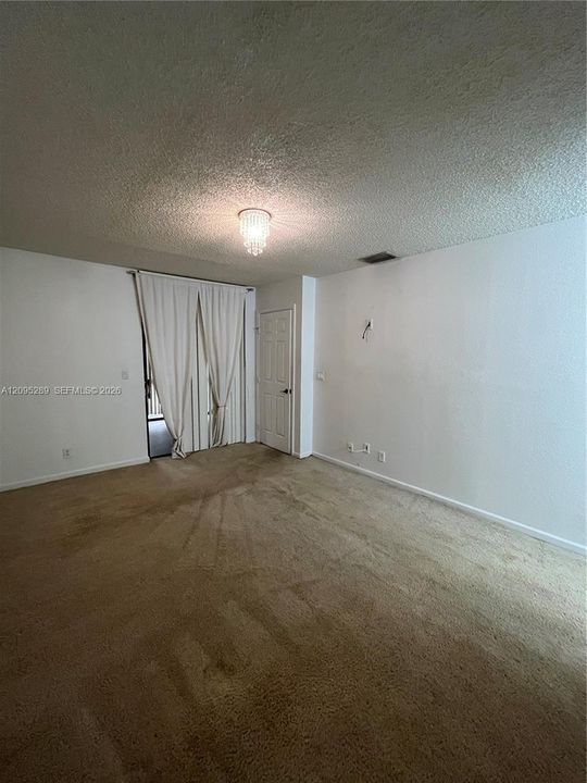 En Venta: $285,000 (3 camas, 2 baños, 1116 Pies cuadrados)