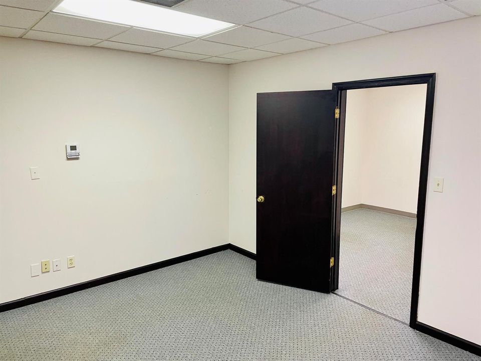 104 Interior (3)