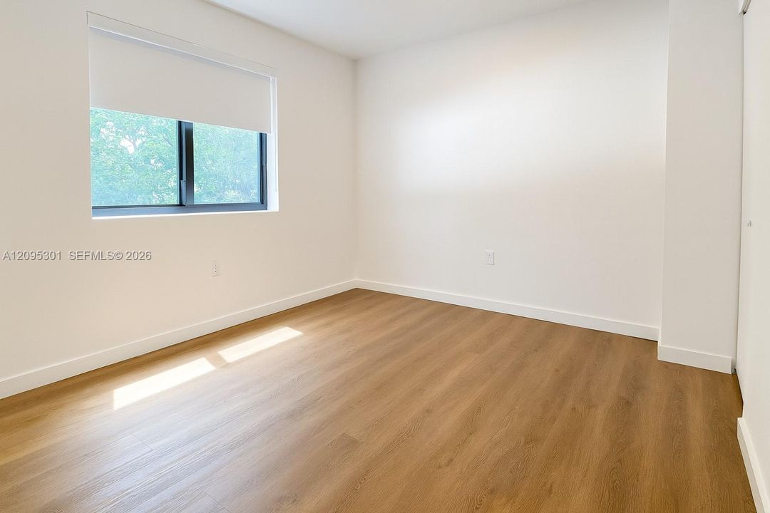 For Rent: $1,900 (1 beds, 1 baths, 590 Square Feet)